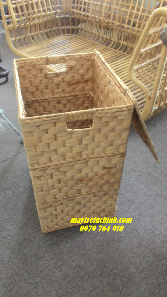 Water hyacinth basket KV79